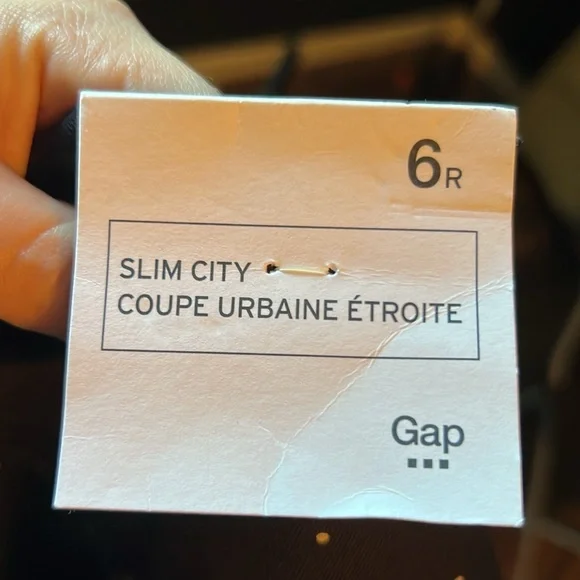 GAP Slim City Coupe Polkadot Ankle Pants Size 6 - Picture 6 of 9